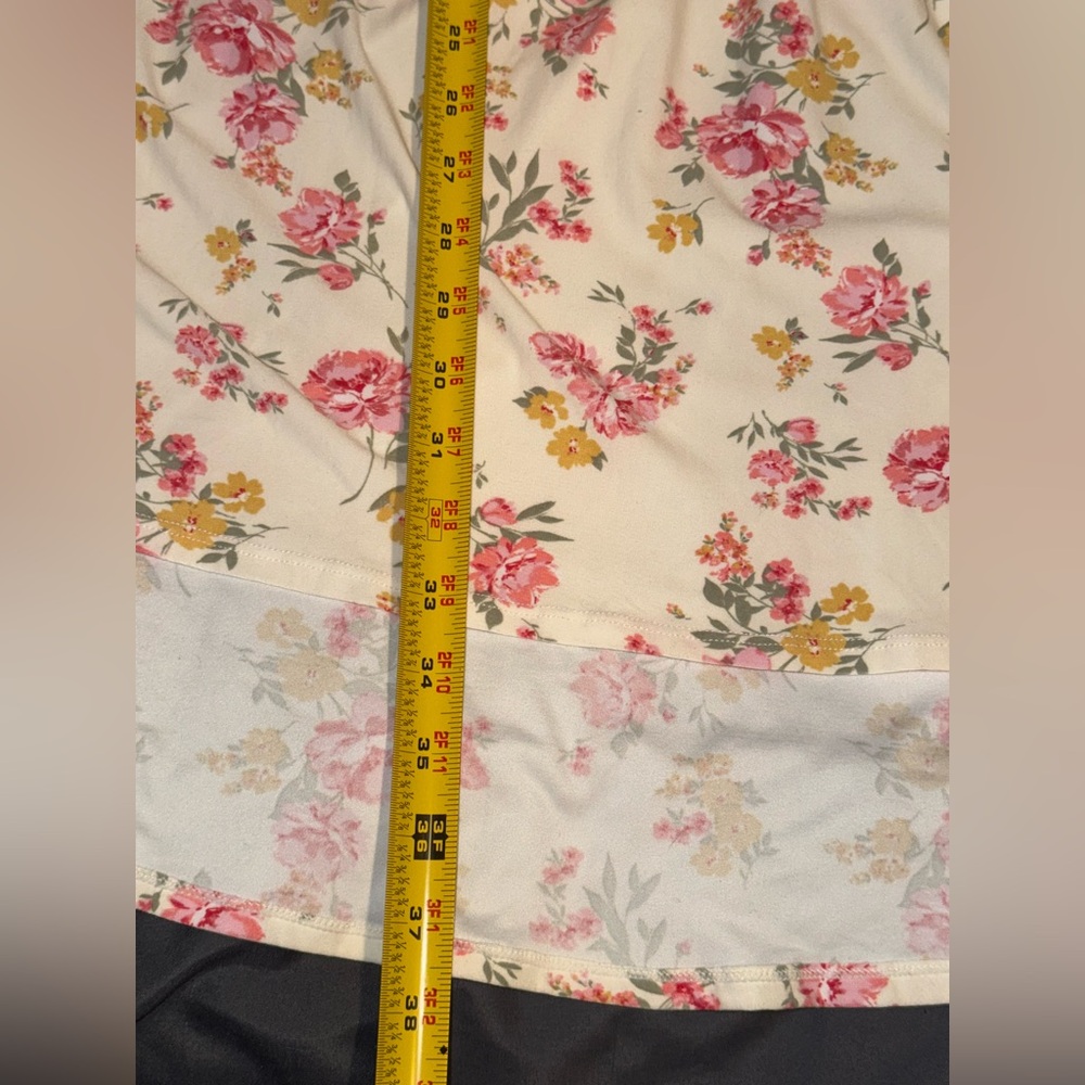 Lg Floral Woman’s Dress with Rope Belt! - Picture 7 of 7